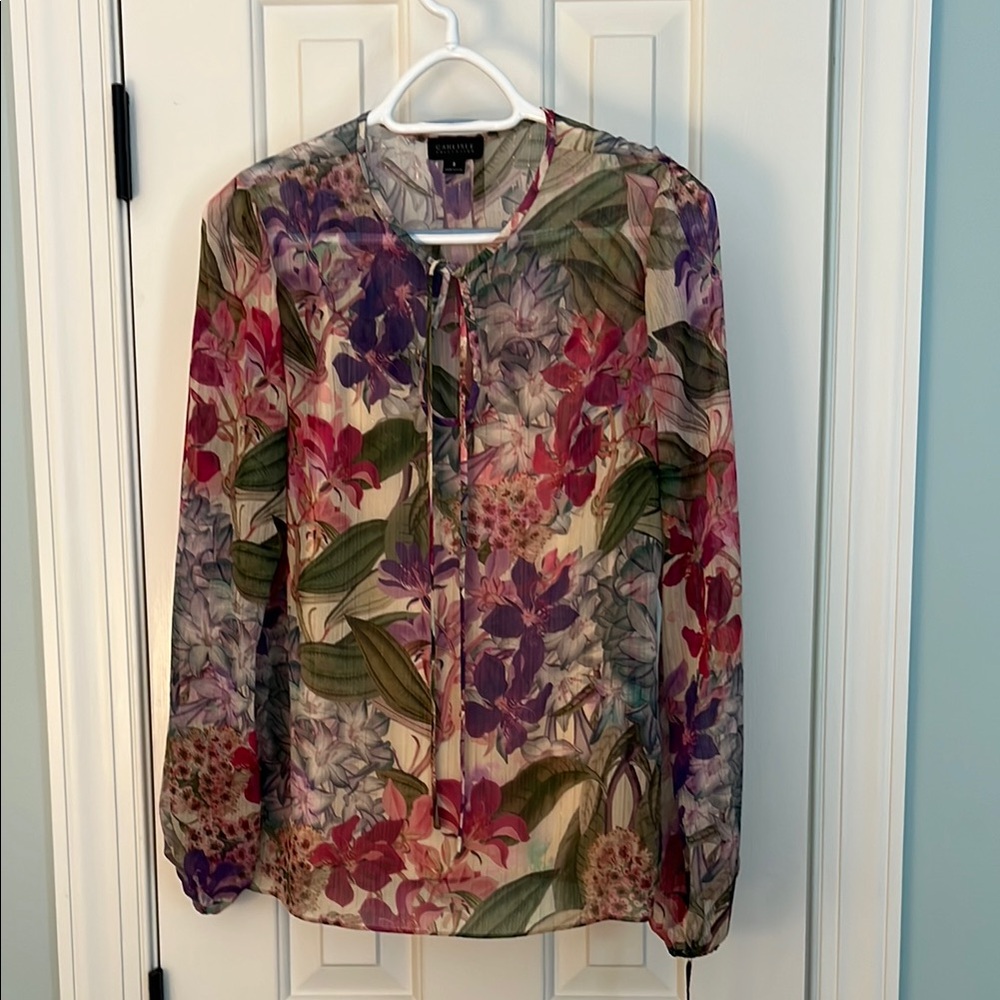 Carlisle Collection Print Tie Front Blouse